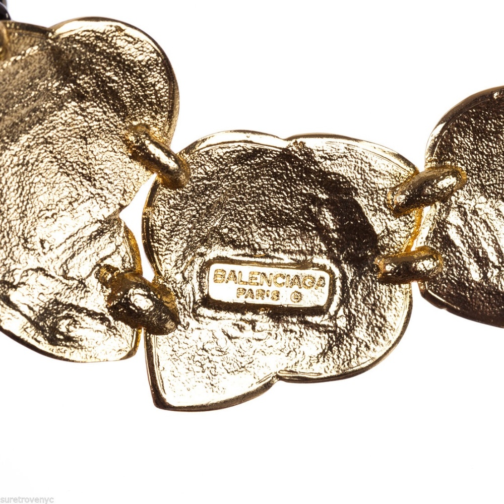 Balenciaga Black Enamel Flower Necklace - Picture 7 of 7